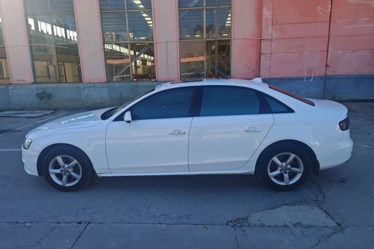 Used Audi A4L 2013 30 TFSI Manual Comfort Model
