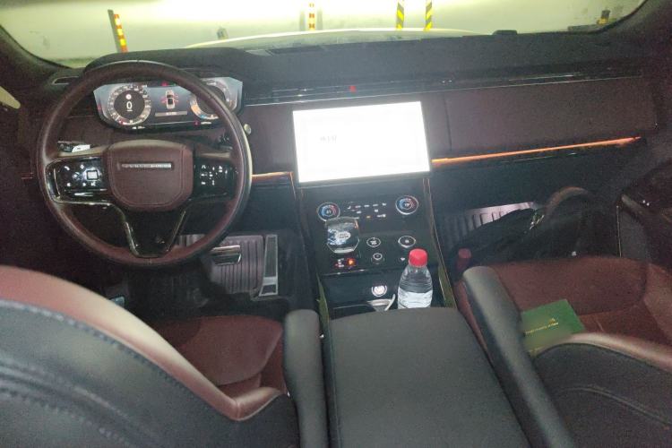 Used Land Rover Range Sport 2023 400PS Dynamic SE Center Console