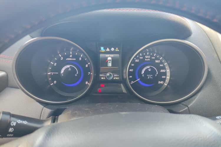 Used Changan CS75 2017 Shangkui Edition 1.5T Manual Fengxiang Model