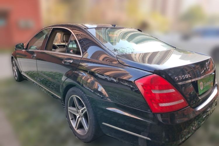 Used Mercedes-Benz S-Class 2012 S 300 L Business Standard Model
