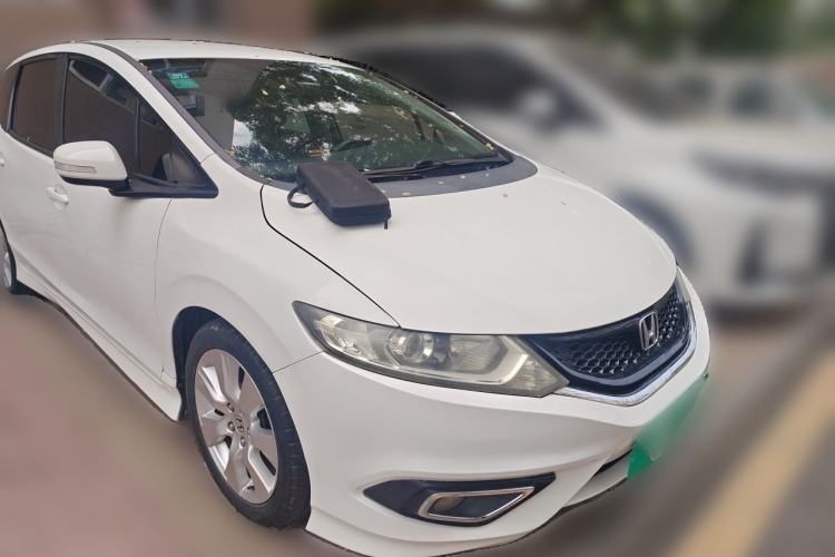 Used Honda Jade 2013 1.8L automatic Comfort version 5 seats

