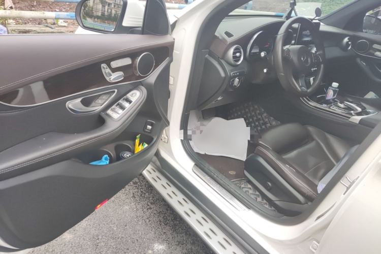 Used Mercedes-Benz GLC 2017 GLC 260 4MATIC Luxury Model