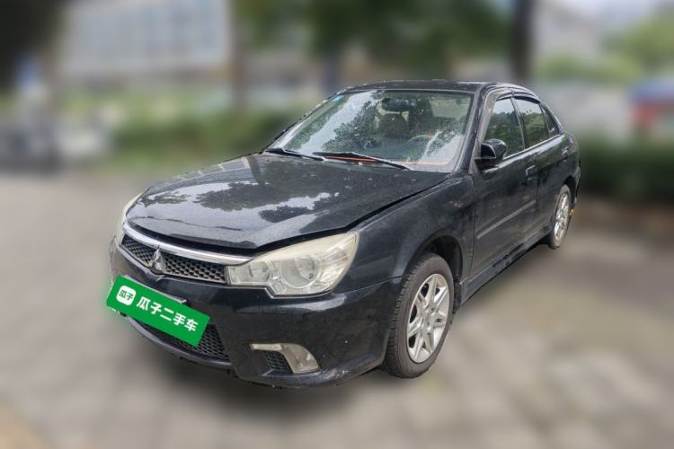 Used Soueast V3 Lingyue 2010 Revised Version 1.5L Manual Flagship Edition