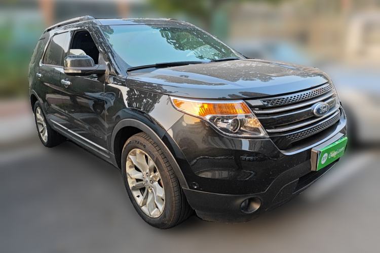 Used Ford Explorer 2013 3.5L Deluxe Model

