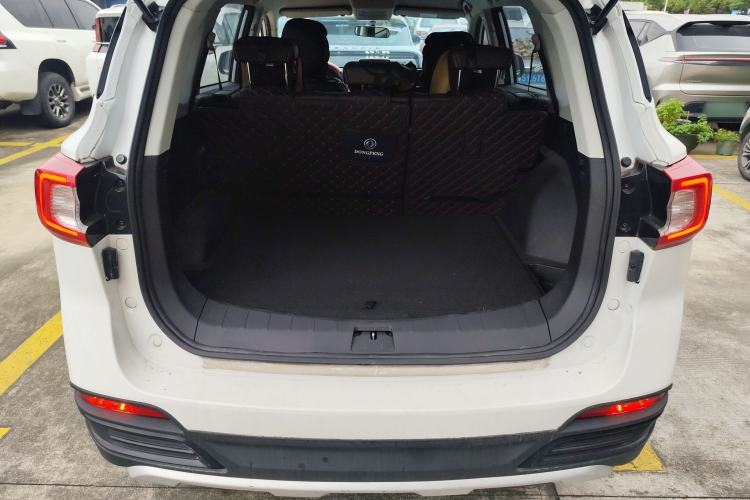 Used FORTHING T5 2022 Shengshi Edition 1.5T Automatic Dream Version Five Seats Trunk