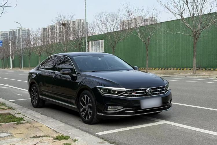 Used Volkswagen Magotan 2020 330TSI DSG Leading Model Exterior 2