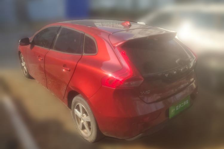 Used Volvo V40 2017 T3 Smart Edition
