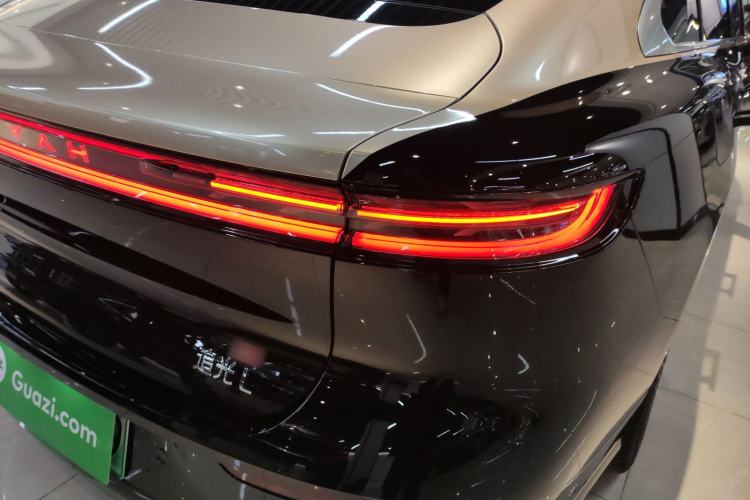 Used VOYAH Lantu Chiguang L 2026 Four-Wheel-Drive Ultra Exterior 3