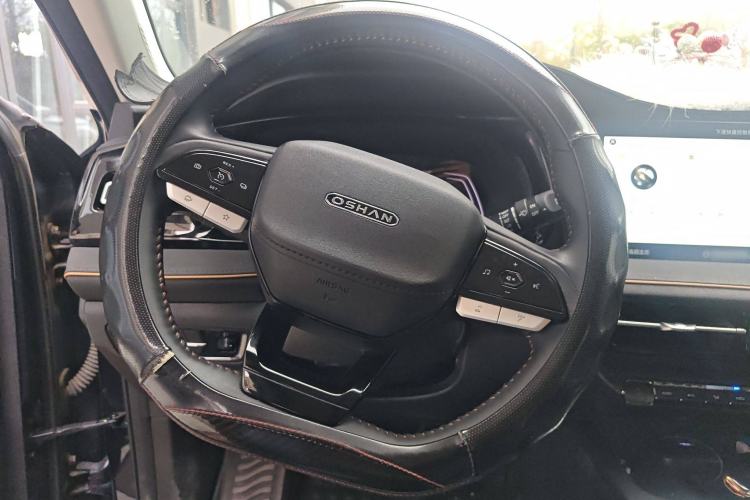 Used CHANGAN OSHAN X7 PLUS 2023 Enjoy Edition 1.5T Automatic Prestige 7-Seater
