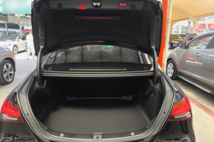 Used Mercedes-Benz E-Class 2022 Second Facelift E 300 L Sport Luxury Edition
