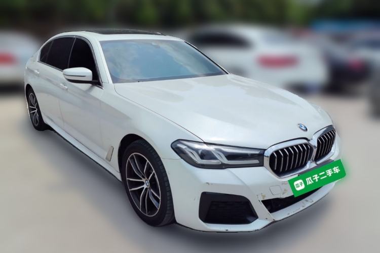 Used BMW 5 Series 2022 Restyled 525Li M Sport Package Front Right 45 Deg