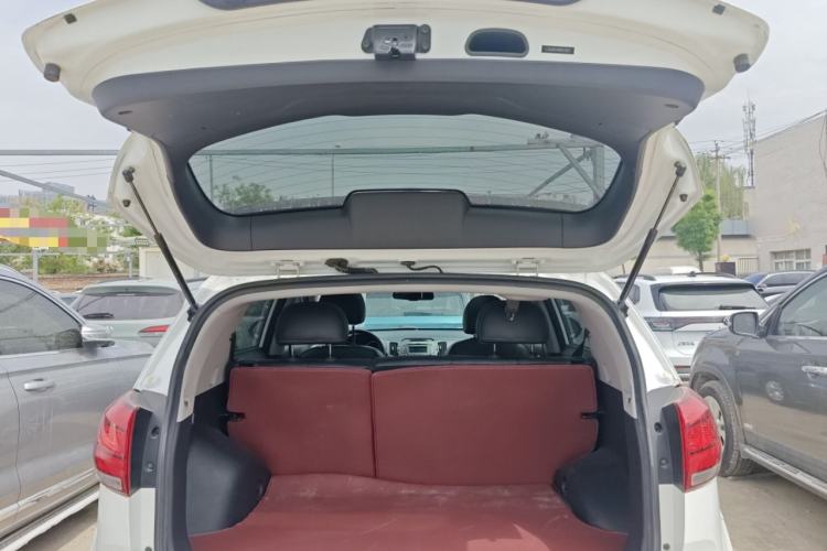 Used Kia Sportage R 2016 2.0L Automatic Two-Wheel Drive DLX Trunk