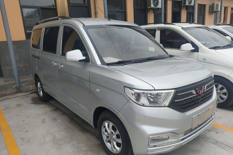 Used Wuling Hongguang V 2019 1.5L Standard Version L2B