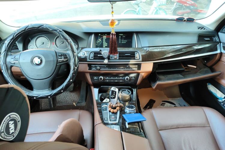 Used BMW 5 Series 2013 530Li Leading Model
