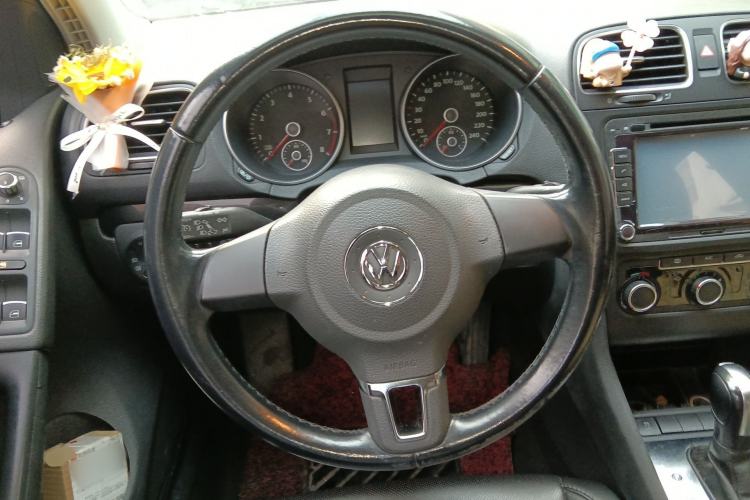 Used Volkswagen Golf 2012 1.6L Automatic Comfort Model Steering Wheel