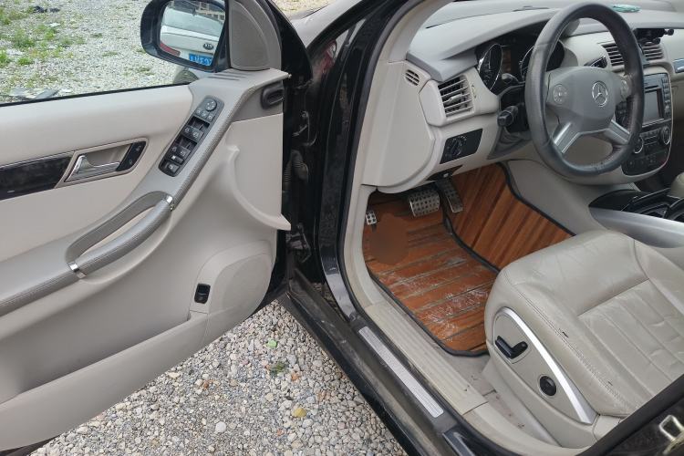 Used Mercedes-Benz R-Class 2007 R 350 L 4MATIC
