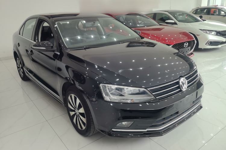 Used Volkswagen Sagitar 2017 1.6L Automatic Comfort Model
