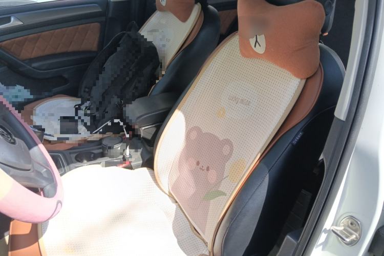 Used Volkswagen Golf 2016 1.6L Manual Fashion Edition
