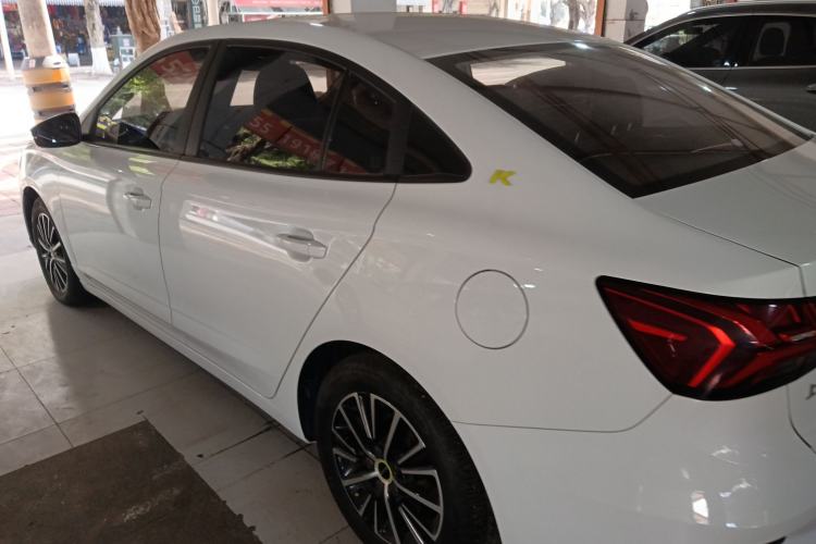 Used Roewe i5 2021 1.5L CVT Platinum Edition
