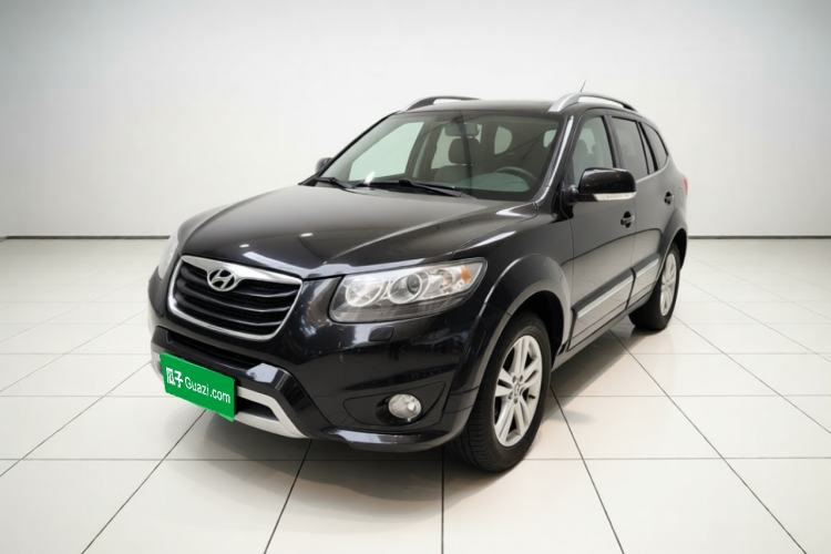 Used Hyundai Santa Fe Classic 2010 2.4 Ultimate Edition 7-Seater Four-Wheel Drive