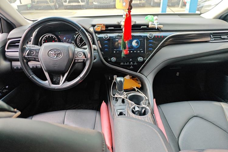 Used Toyota Camry 2019 Revised Version 2.0G Luxury Edition