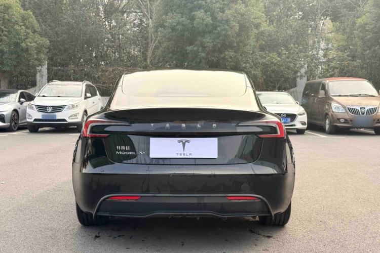 Used Tesla Model 3 2023 Long-Range All-Wheel-Drive Version