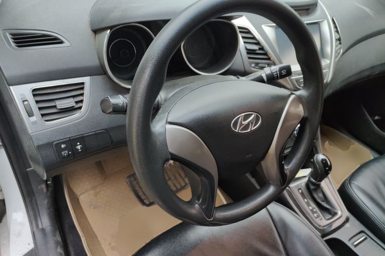 Used Hyundai Elantra (5th Generation / Langdong) 2013 1.6L Automatic Leading Model
