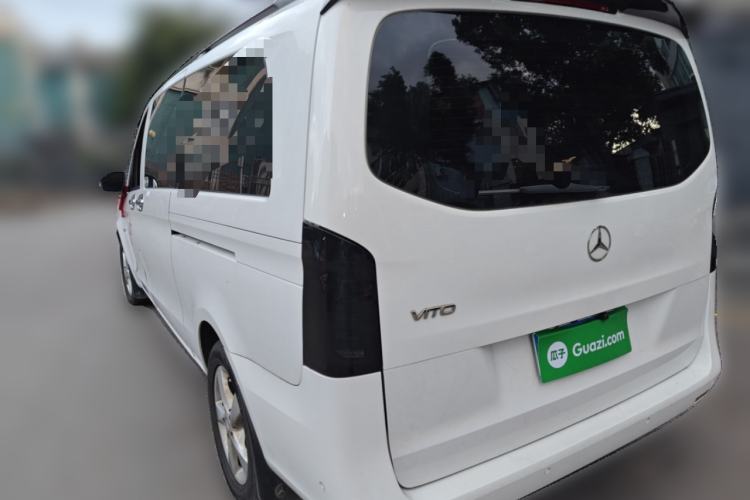 Used Mercedes-Benz Vito 2016 2.0T Elite Version 9-seater
