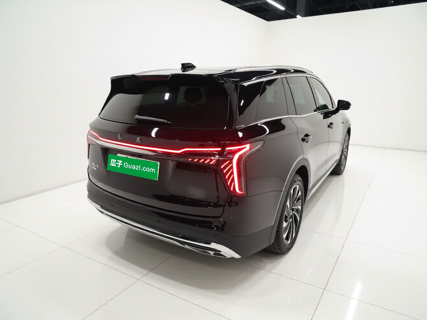 Hongqi HS7 PHEV 2024 2.0T PHEV Four-Wheel Drive Flagship Edition 7 Seats — снимка 6