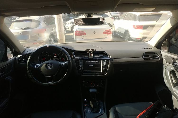 Used Volkswagen Tiguan L 2018 330TSI Automatic Two-Wheel Drive Luxury Edition