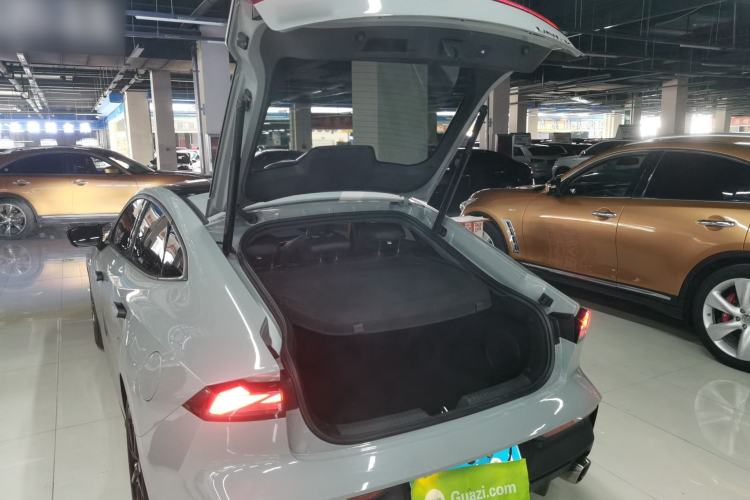 Used CHANGAN UNI-V 2022 1.5T Prestige Version
