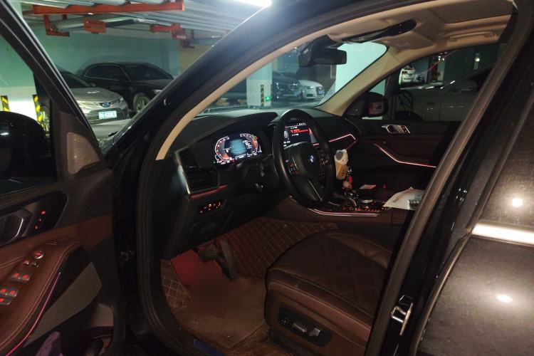 Used BMW X5 2022 xDrive 30Li M Sport Package