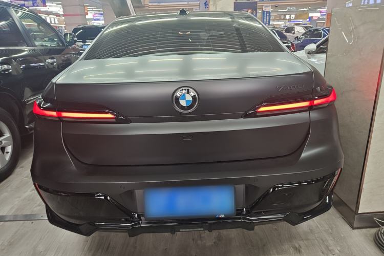 Used BMW 7 Series 2023 735Li M Sport Package
