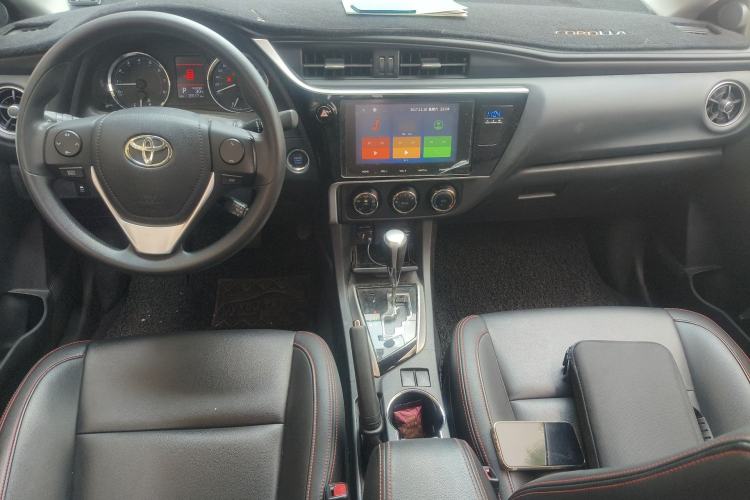 Used Toyota Corolla 2018 1.2T S-CVT GL-i Zhihui Edition Center Console