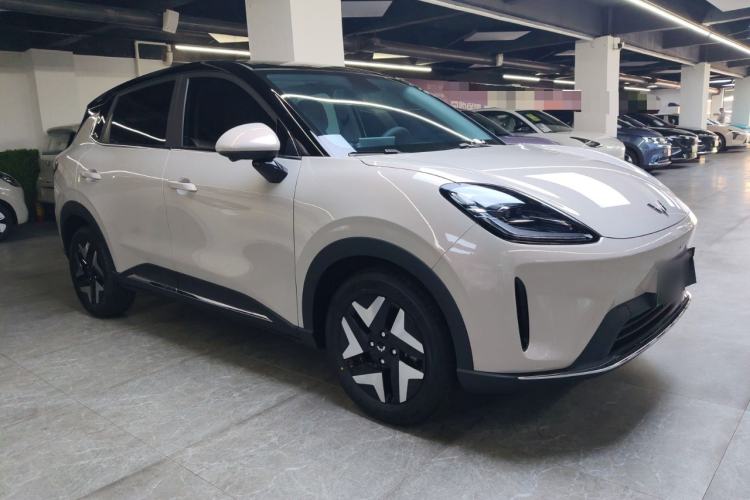 Used Wuling Bingo S 2025 Model 325km Flagship Edition Front Right 45 Deg