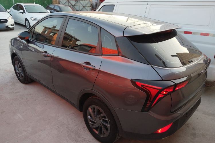 Used NETA V 2022 Standard Range Industry Custom Edition Exterior 2