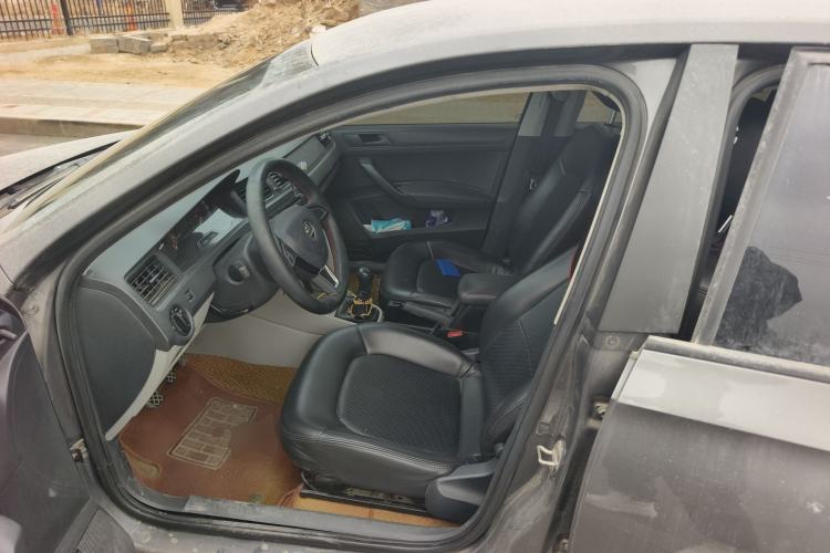 Used Skoda Rapid 2015 1.4L Manual Enjoyment Model
