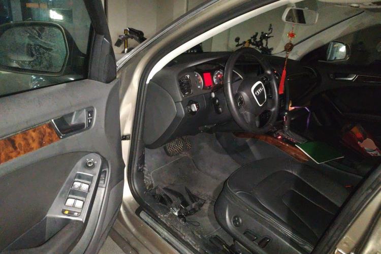 Used Audi A4L 2012 2.0 TFSI automatic Comfort trim level