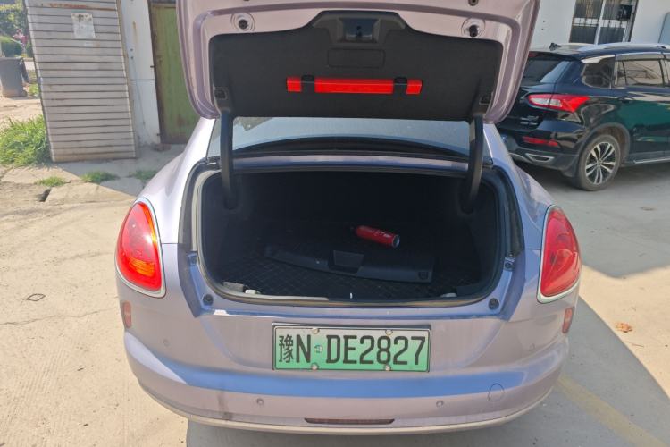 Used ORA Lightning Cat 2022 555 km Luxury Edition Trunk