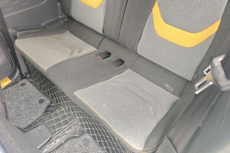 Used Chery QQ Ice Cream 2022 170km Sundae Phosphate Lithium-Ion
