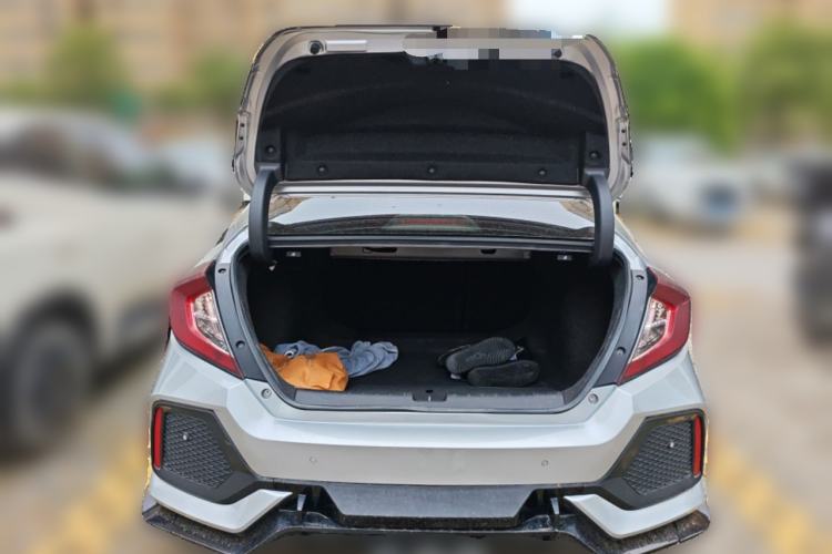 Used Honda Civic 2019 220TURBO CVT Dynamic Edition China VI Trunk