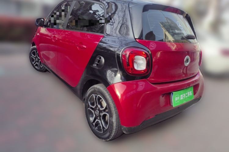 Used smart forfour 2018 0.9T 66 kW Pioneer Edition
