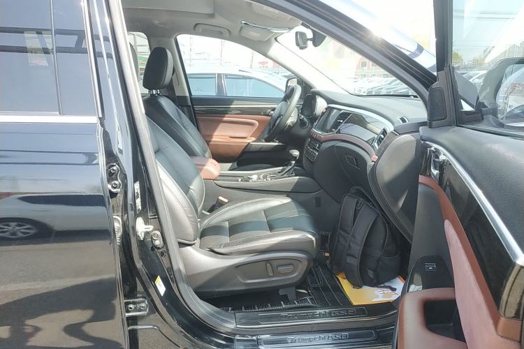 Used GAC Trumpchi GS8 2017 320T Four-Wheel Drive Luxury Smart Connectivity Version (7 Seats)