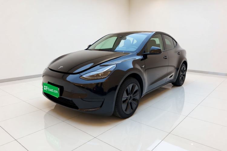 Tesla Model Y 2024 Rear-Wheel-Drive Version مستعملة