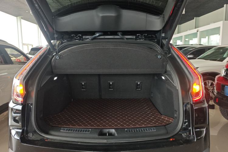 Used Cadillac XT4 2018 28T 4x4 Leading Sport Model
