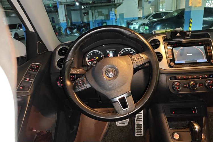 Used Volkswagen Tiguan 2015 1.8TSI Automatic All-Wheel-Drive Luxury Model