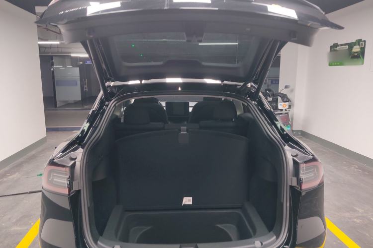 Used Tesla Model Y 2023 Rear-Wheel-Drive Version