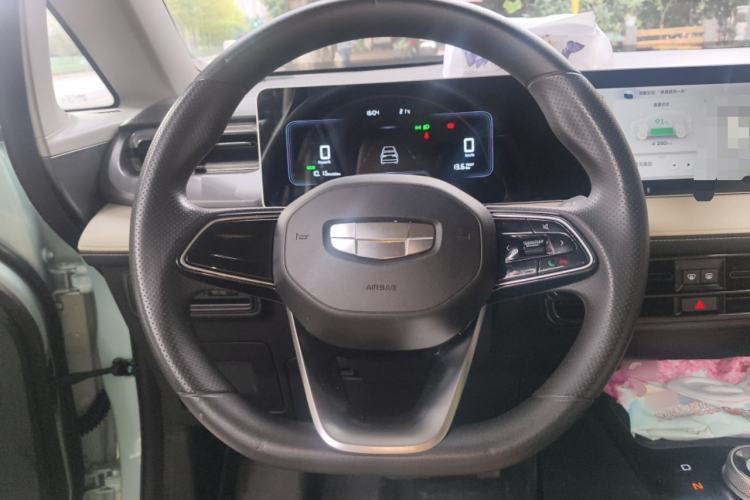 Used Geometry E Firefly 2024 301km Flowing Light
