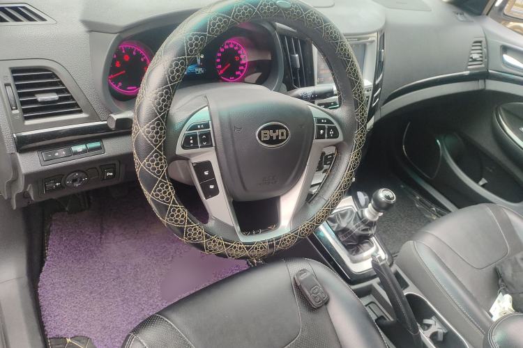 Used BYD Surui 2014 1.5TI Manual Luxury Model
