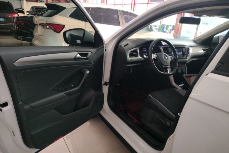 Used Volkswagen T-ROC 2019 230TSI DSG Two-Wheel-Drive Advanced Version China VI Standard
